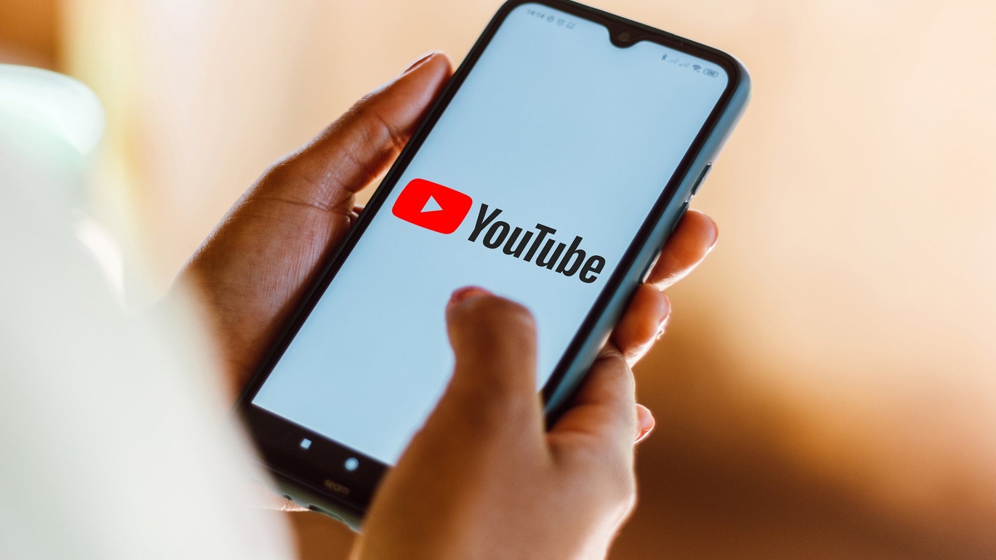 YouTube for Tech Entrepreneurs: Leveraging Content to Attract Investors